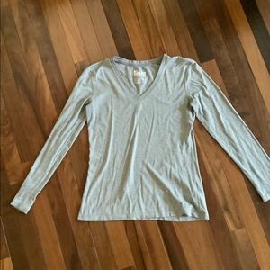 Nike Dri Fit Womens V-Neck Long Sleeve Regular Fit Workout Shirt Top Gray Small